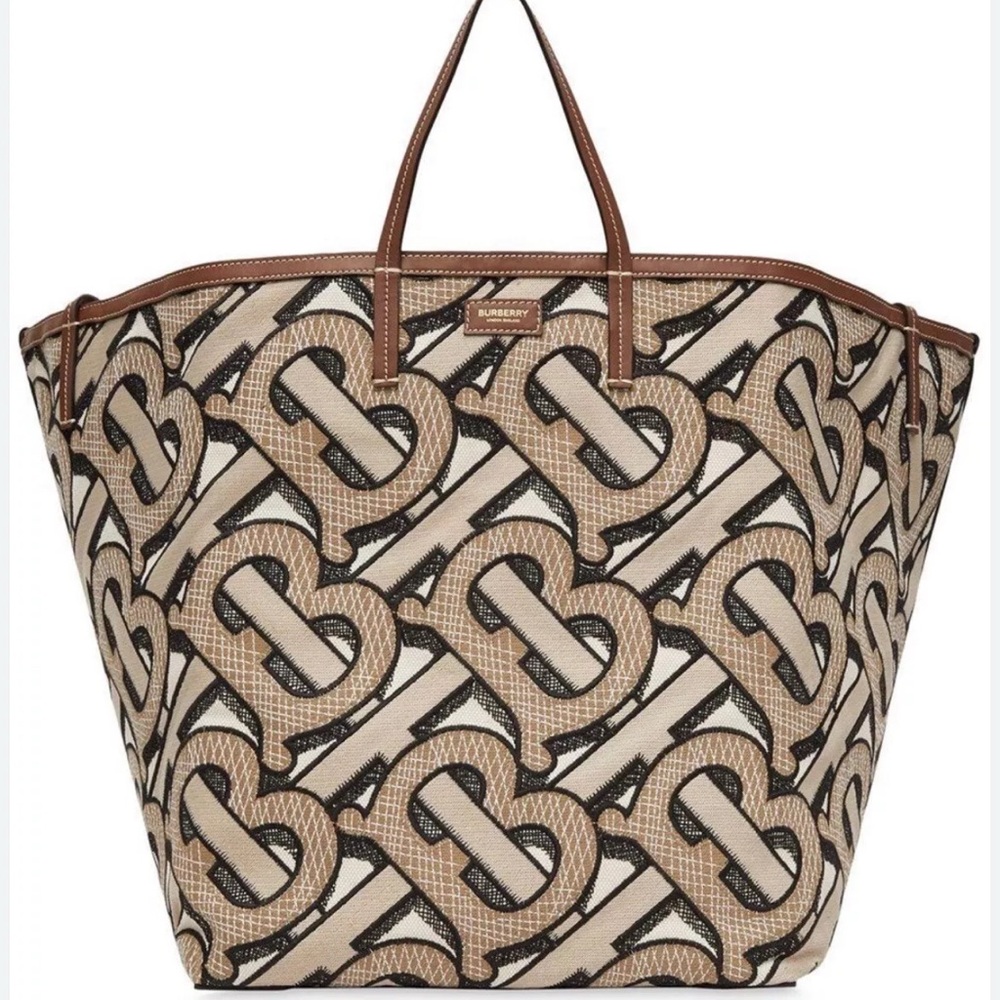 BURBERRY XL Monogram Tote NWT - Picture 7 of 7